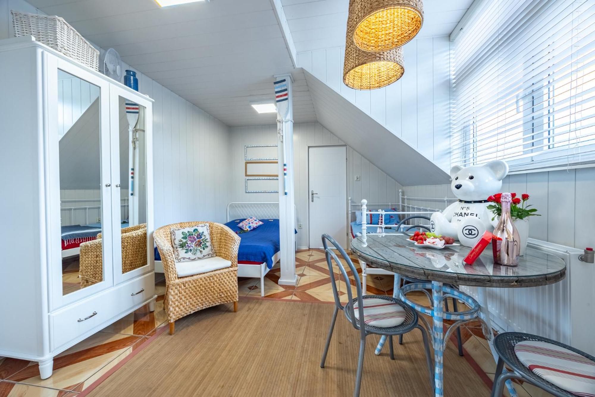 Apartamenty I Pokoje Blisko Morza Gryfa Pomorskiego 54 Мендзиздроє Екстер'єр фото